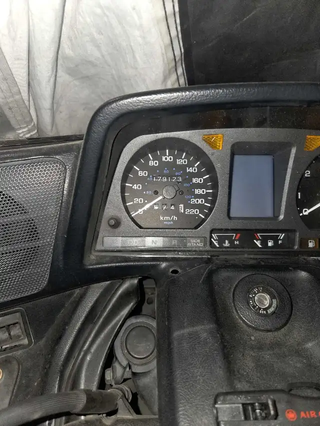 moto honda goldw in Touring in Québec City - Image 4