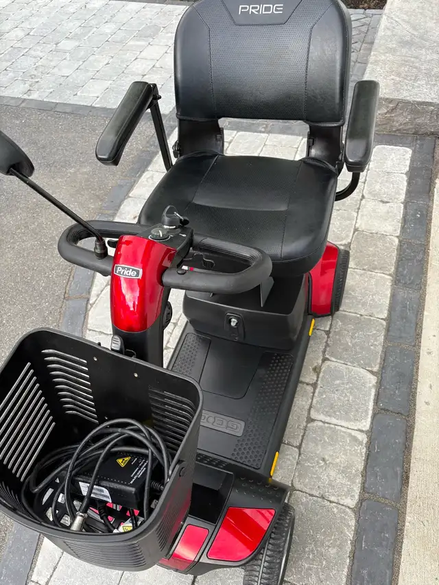 Travel Scooter in Other in Kingston - Image 10