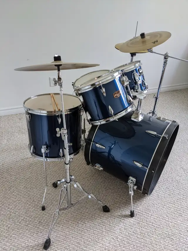 Tama ImperialStar Drum Kit in Drums & Percussion in Gatineau - Image 4
