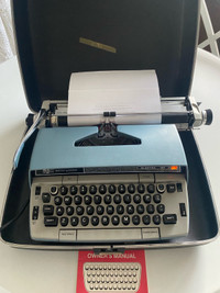 Vtg Smith-Corona Electra 120 Portable Typewriter 