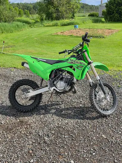 Selling a 2021 Kawasaki KX85 Never raced! This bike is in near mint shape always serviced and well m...