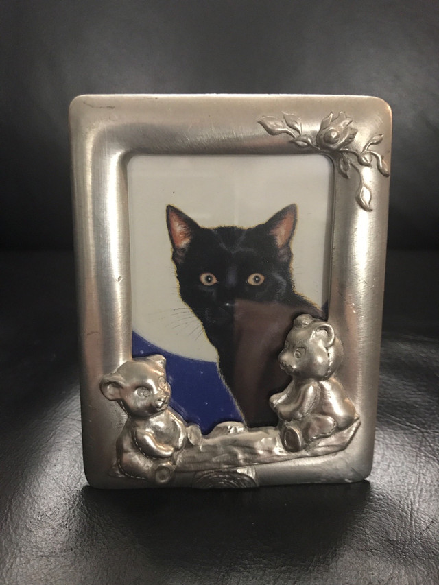 2 X Seagull Pewter and 1 Pewter Child’s Picture Frames-$12 Set in Arts & Collectibles in Bedford - Image 3