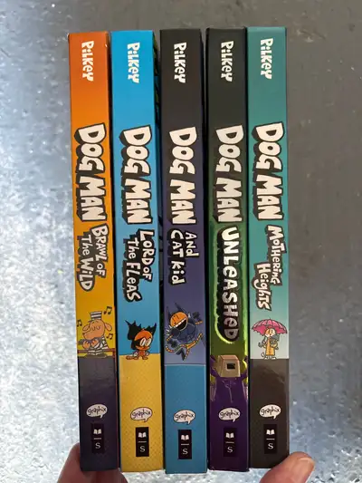 Dog Man books / like new, View more