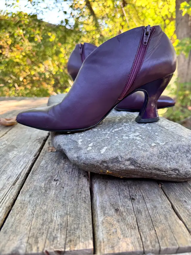 fluevog shoes size 8 in Women's - Shoes in Gatineau - Image 2