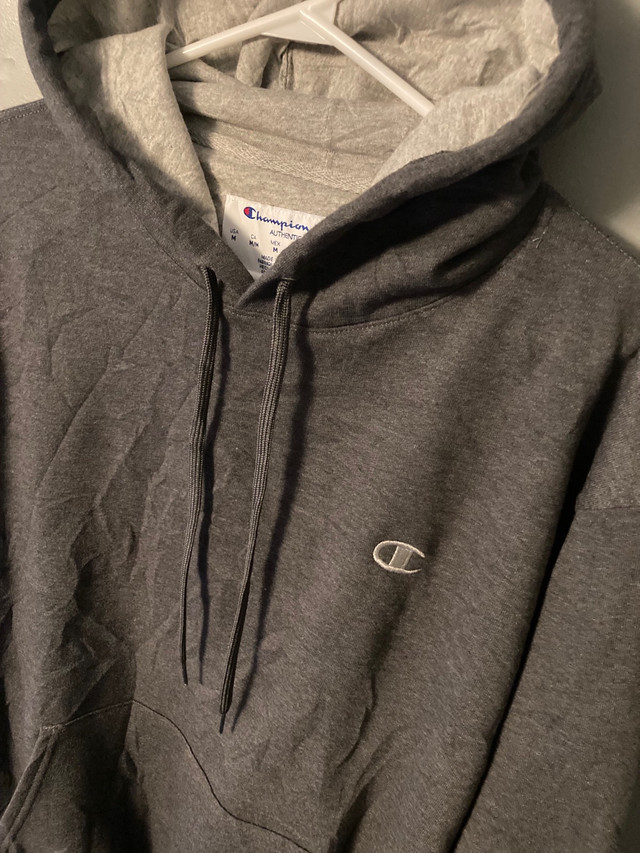 Champion Hoodie  (M)  in Men's in City of Halifax - Image 2