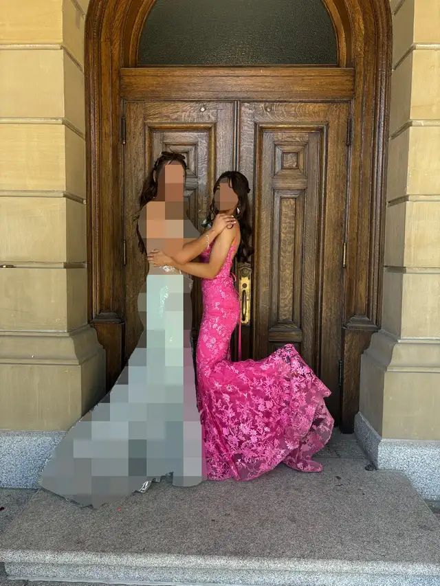 Graduation dress/ or Party dress in Women's - Dresses & Skirts in Edmonton - Image 5