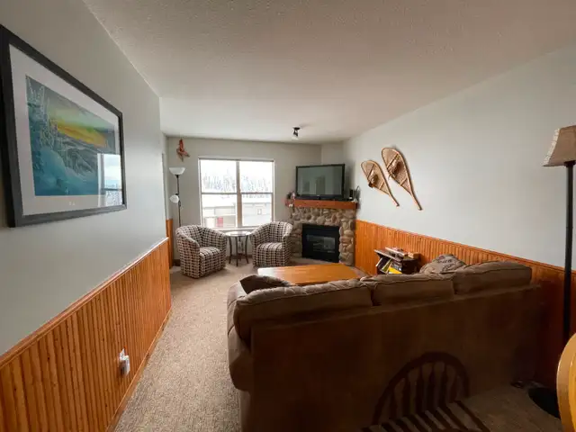 Condo For rent at Silverstar Mtn Resort shoulder season only in Long Term Rentals in Kelowna - Image 2