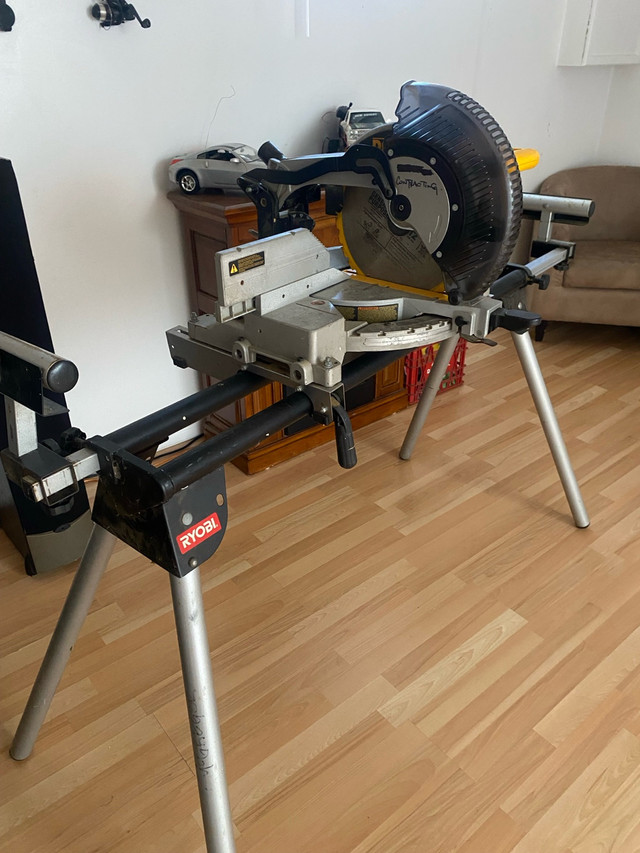 12” dewalt  miter saw with stand in Power Tools in North Bay - Image 2