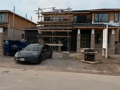 Discover the epitome of luxury living in this stunning new property located in Welland, featuring a...