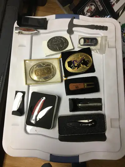 Oilfield collectables lot. Black max buckle 30$. . Steen Trucking buckle 35$. Precision Drilling div...