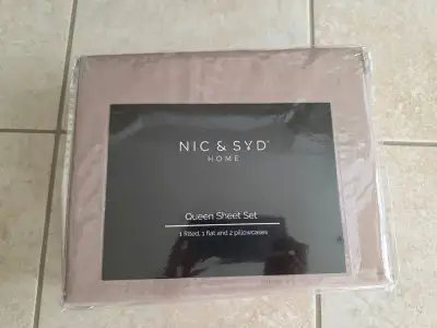 Nic & Syd Home Queen Sheet Set, View more