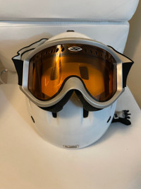 Venue Ski Helmet WHITE + Protect Bag + Ski GogglesWhiteSize Sm 