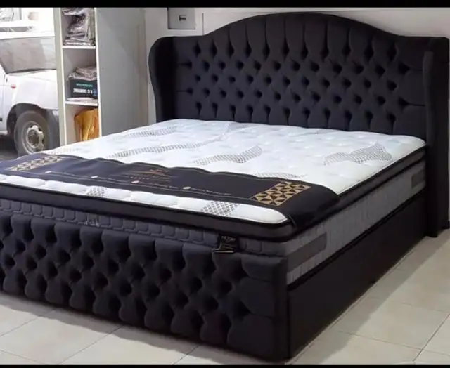 Cadre de lit à vendre (simple, double, queen, king) in Beds & Mattresses in City of Montréal - Image 2