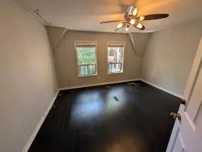 Apartment on a nice street in a fun area. All utilities and internet included in price. Top floor in...