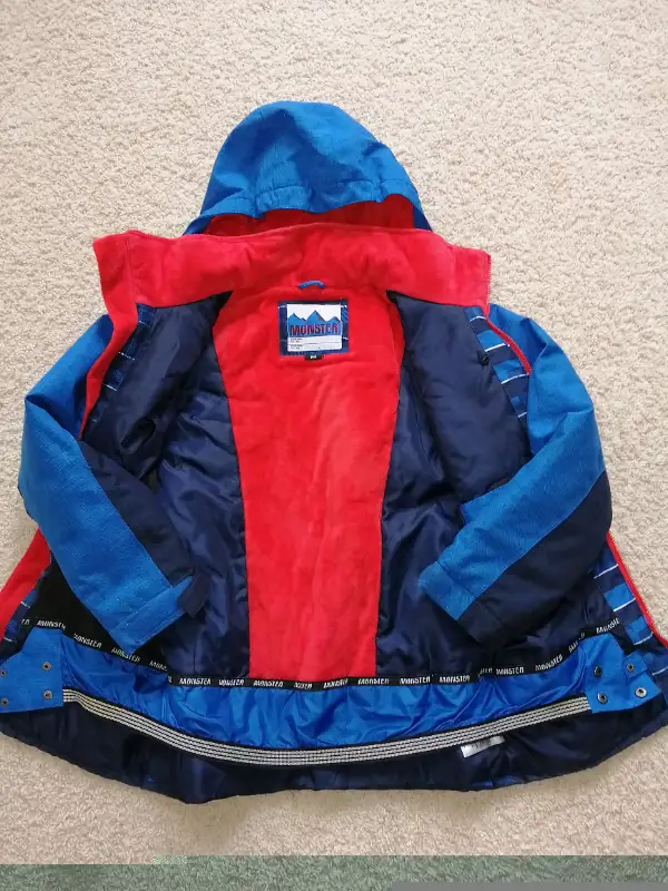 WINTER JACKET in Kids & Youth in St. Albert - Image 5