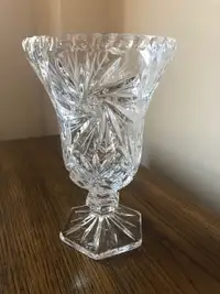 Vintage heavy crystal pinwheel pedestal vase