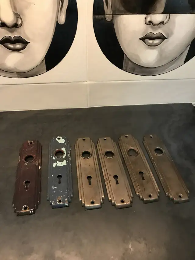 Antique Art Deco Door Plates in Hardware, Nails & Screws in London - Image 4