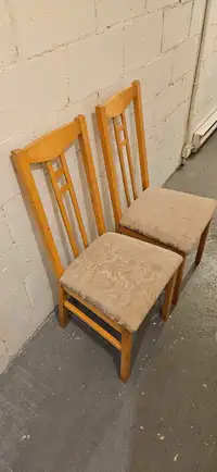 Chairs 2x