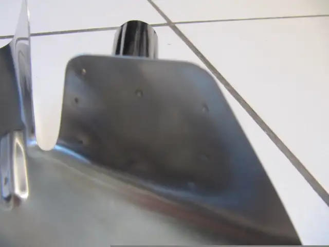 Commercial Grade Stainless Steel Popcorn/French Fry Scooper in Kitchen & Dining Wares in Mississauga / Peel Region - Image 5