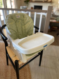 “The First Years” Infant to Toddler Portable Feeding Chair