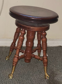 Piano stool 