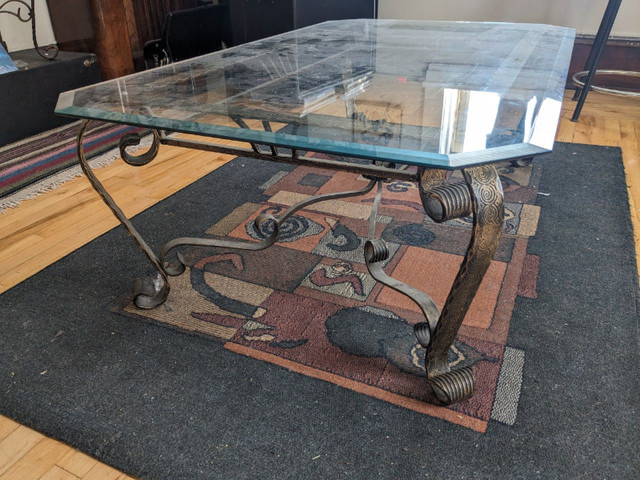 Glass Table Set in Coffee Tables in Winnipeg - Image 2