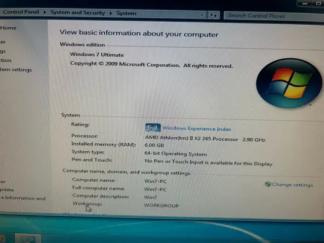 Desktop Computer492244657410549761