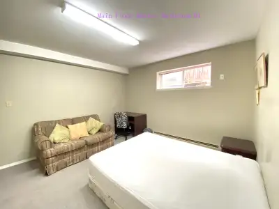 SFU Private bedrooms+ share Bathroom for rent