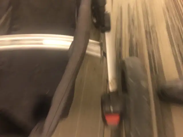 Uppababy Vista Stroller in Strollers, Carriers & Car Seats in City of Toronto - Image 11