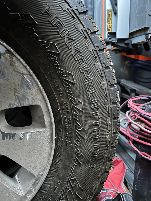 Ford F-350 studded winter tires with factory rims in Tires & Rims in Lethbridge - Image 4