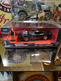 Diecast Cars  & Trucks 1:24 th
Charger R/T