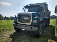 FORD L8000 tandem dump truck