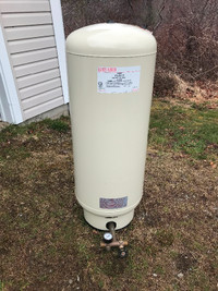 Vertical Pre-charged Water Tank
