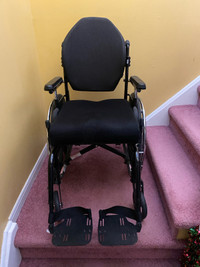 Breezy 600 Matrx Elite Wheelchair 