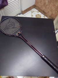 Dunlop black max squash racket
