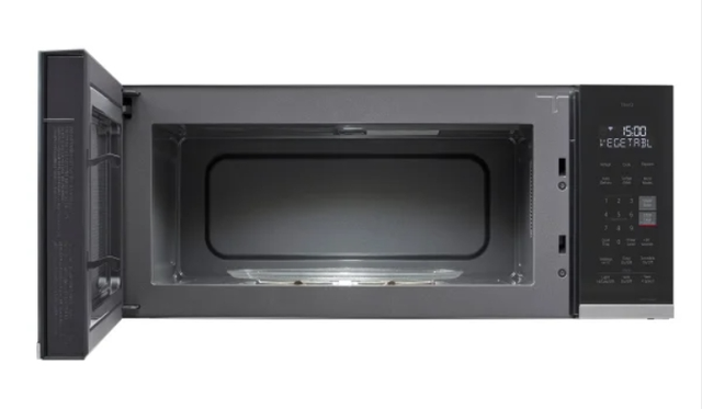 LG 1.3 cu ft. Stainless Steel Over-the-Range Slim Microwave Oven in Microwaves & Cookers in City of Toronto - Image 4