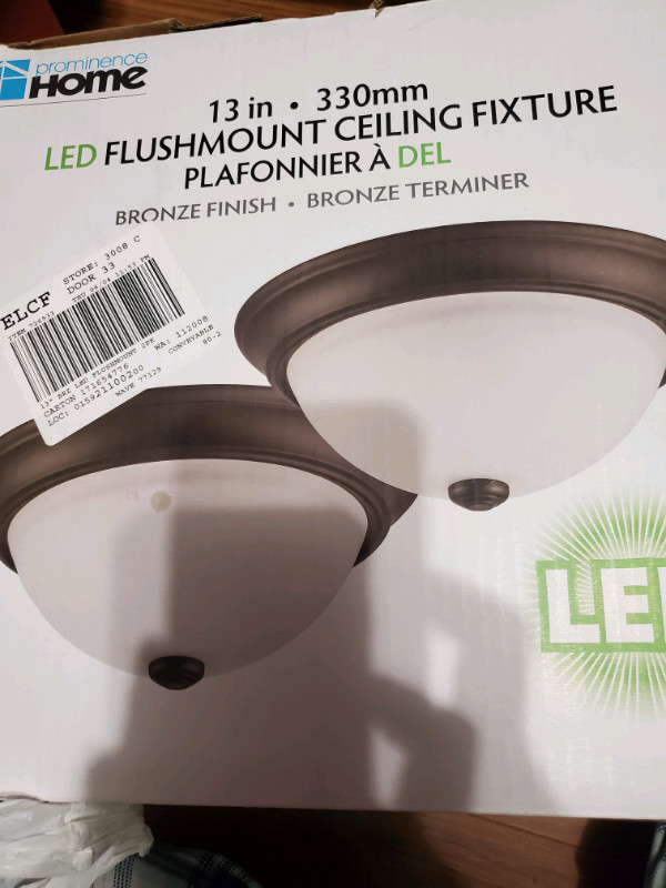 1 led flush mount light in Indoor Lighting & Fans in Renfrew