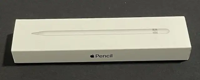 Apple pen 1st gen  in iPads & Tablets in Trois-Rivières - Image 2