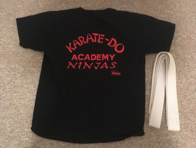 Kids Karate Do Academy T-shirt & Belt sz S in Other in Medicine Hat