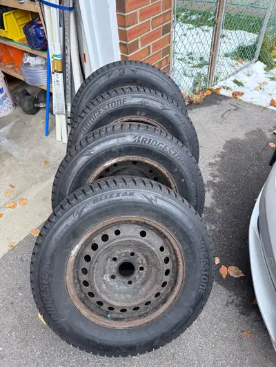 Bridgestone Winter Tires - Excellent Condition Selling a full set of Bridgestone Blizzak WS90 winter...