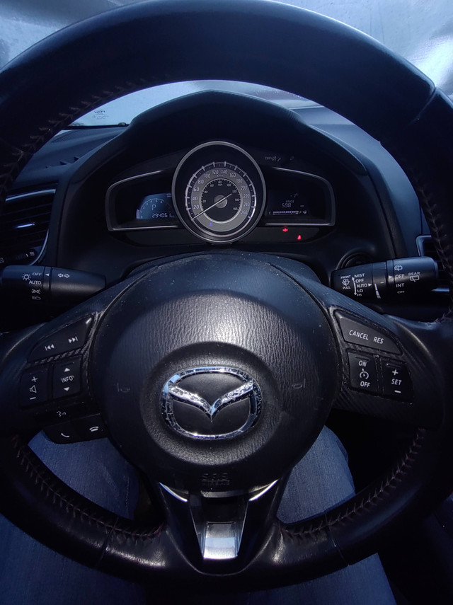 2014 Mazda 3 HB in Cars & Trucks in Petawawa - Image 2