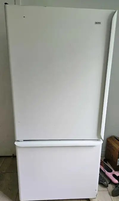 Reliable used fridge in good working condition. No issues at all Measurement: 163 cm height 90 width...