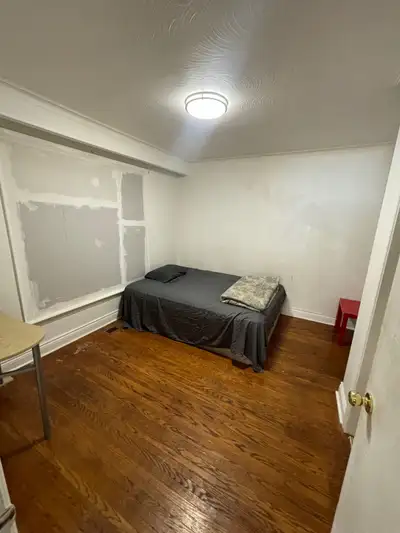 ROOM FOR RENT – $1,100/month (All Utilities Included) – STUDENT FRIENDLY Clean private room availabl...