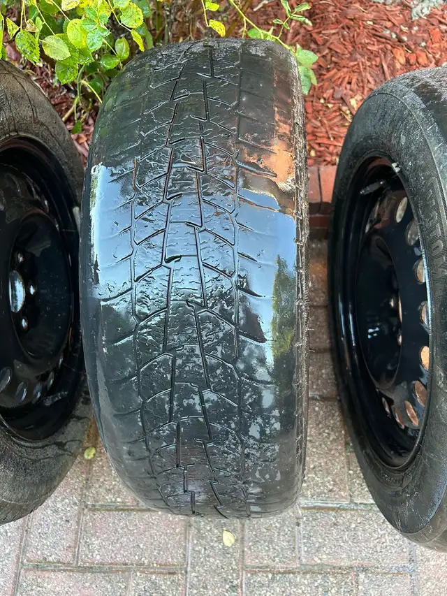 215/60R17 Winter Tires on Steel Rims for Toyota C-HR – 4 tires in Tires & Rims in Kitchener / Waterloo - Image 4