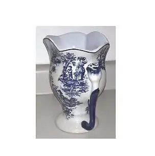 Antique French Porcelain Renaissance Blue & White Vase in Arts & Collectibles in Oshawa / Durham Region - Image 4