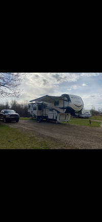 Montana 5th wheel