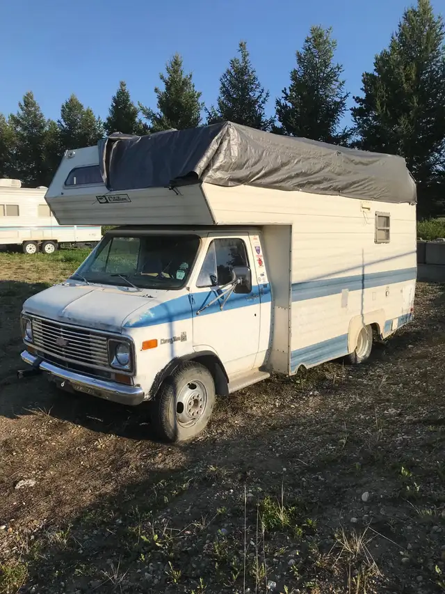 1974 Chevrolet G30 motorhome Class C in RVs & Motorhomes in Edmonton - Image 3