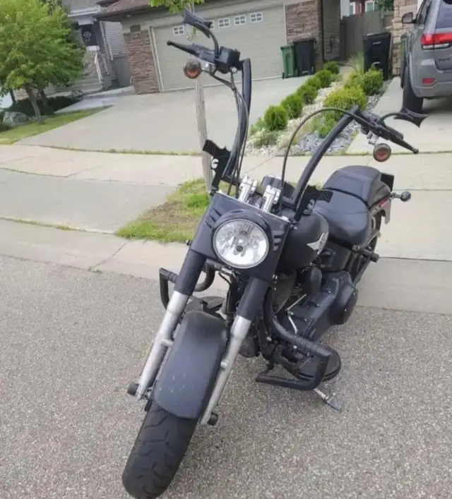 Harley davidson fatboy low 2014 in Street, Cruisers & Choppers in Edmonton - Image 3