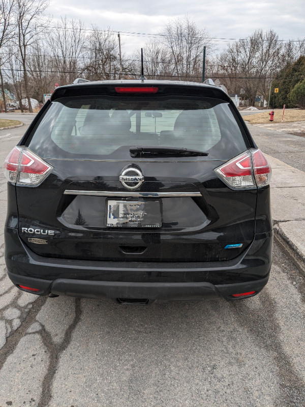 Nissan Rogue 2014 d'occasion en bon état dans Autos et camions  à Laval/Rive Nord - Image 4
