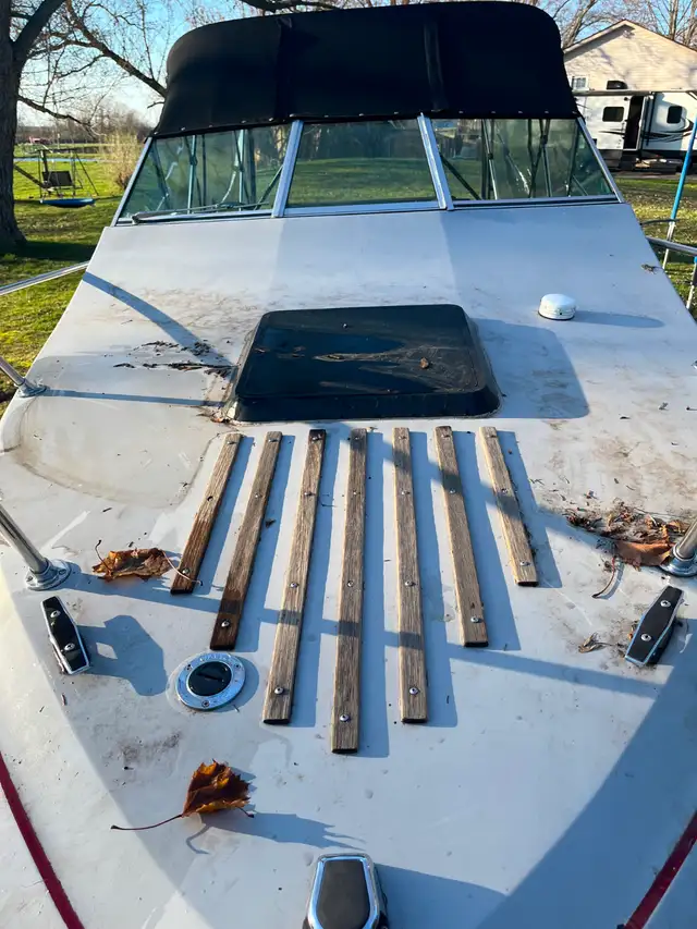 1985 Invader V210 Cuddy Cabin – 20ft in Powerboats & Motorboats in Hamilton - Image 4